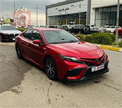 تۆیۆتا کامری